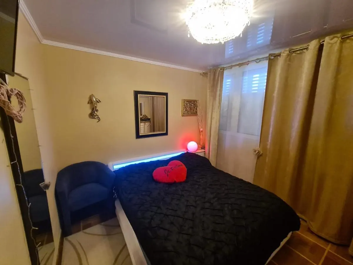 Luxueux Appartement, 350M Metro Castellane Marseille Apartment