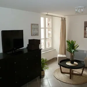  Appartement T 2 Cosy Dans Le Centre Historique France